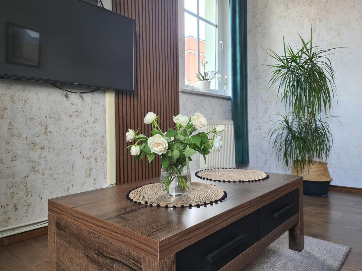 Apartament W Rynku For You โบเลสวาเวียส ภายนอก รูปภาพ